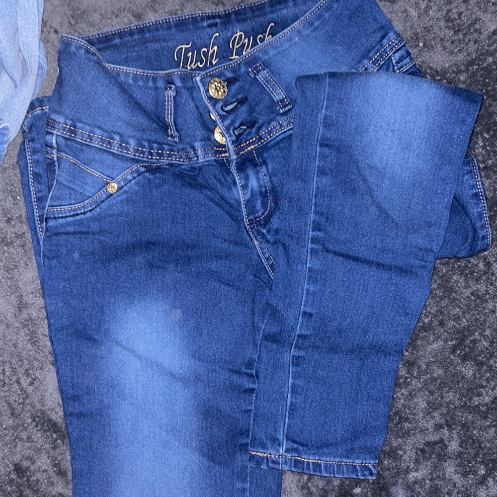 High waisted jeans
